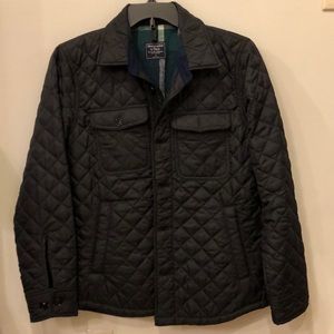 Black quilted shirt jacket